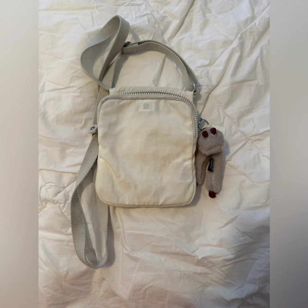 Kipling White  Nylon Crossbody Bag Adjustable Strap - Picture 2 of 8
